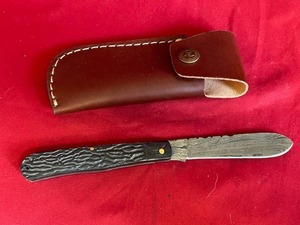 lot 101 image: Damascus steel knife, handmade with sheet