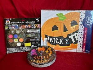 lot 104 image: Misc. Halloween Lot