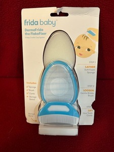 lot 121 image: Frida Baby flake fixer kit