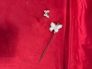 lot 131 image: Butterfly bookmark and pin