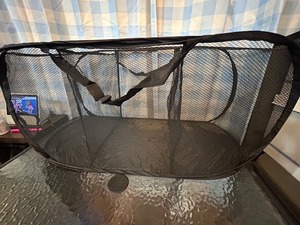 lot 136 image: Collapsible laundry bag