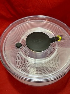 lot 140 image: New salad spinner