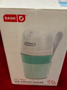 lot 155 image: Dash My pint ice cream maker