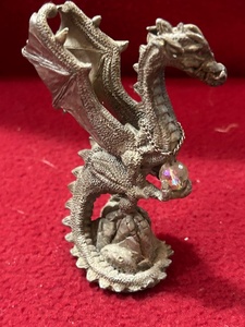 lot 187 image: Metal dragon has a little weight to it. See pictures.