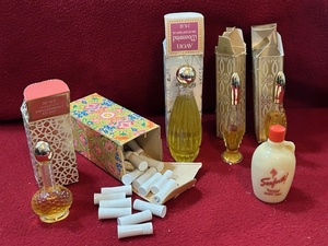 lot 190 image: Vintage Avon lot of colognes and mini lipsticks