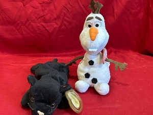 lot 207 image: 2TY toys velvet and Olaf velvet is an original with PVC filling