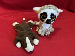 lot 208 image: 2TY toys Bruno and Linus Bruno is an original with PVC filling