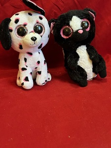 lot 212 image: Two modern TY toys, Flora and Georgia