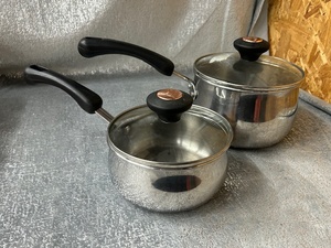 lot 239 image: 2 Paula Deen sauce pans