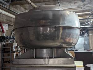 lot 1 image: Industrial Vent Hood Exhaust Fan