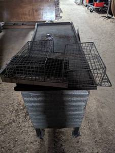 lot 117 image: Portable Bar Table