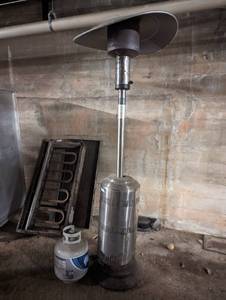 lot 109 image: Maxiheat Propane Patio Deck Heater w Propane Tank