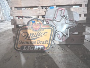 lot 203 image: Set of 2 Miller Genuine Draft Light Light Up Sign and Texas Star Neon Light Sign