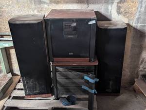lot 326 image: Sony Stereo System SEN-R4400 Remote Controlled High Fidelity Stereo System