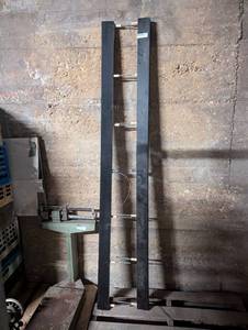 lot 325 image: Set of 2 Up Wall Washer Lights
