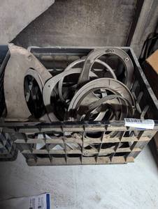 lot 353 image: Vintage Car Parts