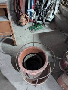 lot 343 image: Mixed Lot of Gardening Pots and Decorative Pot Holders