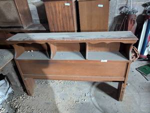 lot 342 image: Dresser Backboard