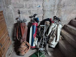 lot 344 image: Mixed Golf Set Including 6 Bags of Clubs, Bag Cart, and  Putting Pads