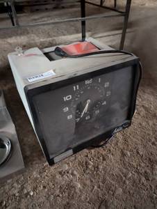 lot 241 image: Vintage Ace Lathem 8100 Time Clock