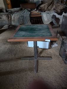 lot 236 image: Green Rectangular Restaurant Table wo Screws (28)