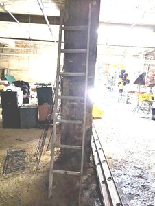 lot 259 image: 8 Ladder
