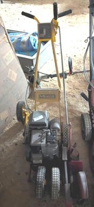 lot 249 image: McLane 101-5.5GT-7 Gas Powered Lawn Edger