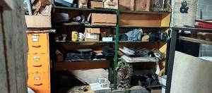 lot 36 image: Large Green Storage Shelf (95x12x75)