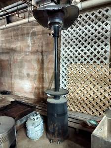 lot 103 image: Propane Patio Deck Heater w Propane Tank