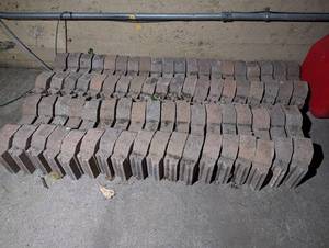 lot 433 image: Bricks
