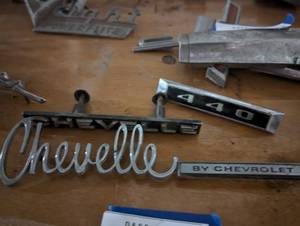 lot 410 image: Chevelle Car Emblems
