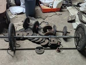 lot 370 image: Weider Barbell, 3 Dumbbells, and Various Weights