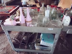 lot 429 image: Mixed Lot of Decor Including Glassware, Vases, Baskets, and MORE...