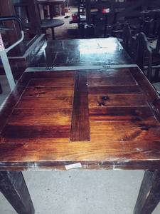 lot 225 image: Square Restaurant Tables (36)