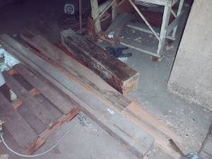 lot 293 image: Mixed Lot of Wood large piece of rough cut 8x8