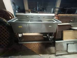 lot 157 image: 3 Basin Stainless Steel Commercial Kitchen Sink