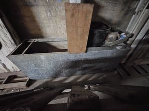 lot 438 image: Duct vent 8ft. x 2ft.