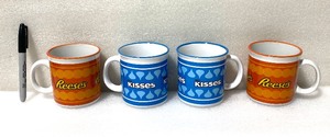 lot 144 image: Lot Of 4 New Other - Hersheys & Resses Mugs - As Shown