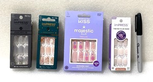 lot 203 image: Lot Of 4 New - Mixed Womens Glue On Nails - As Shown