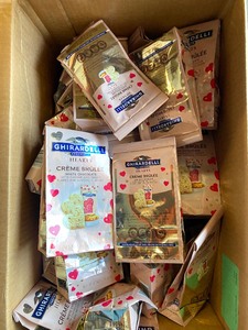 lot 281 image: Lot Of 43 - New Ghirardelli Chocolate Hearts Crme Brle White Chocolate Duet Hearts, 4.1 Oz Per Bag - As Shown
