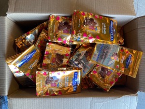 lot 293 image: Lot Of 55 - New Ghirardelli Chocolate Hearts Caramel Milk Chocolate Duet Hearts With Luscious Filling, 4.1 Oz Per Bag - As Shown