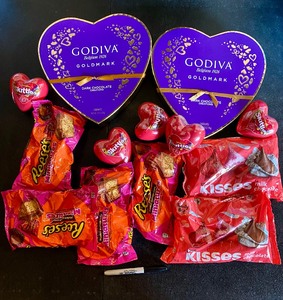 lot 298 image: Mixed Candy Lot - In Generous Quantity As Shown