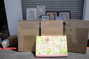 lot 23 image: Lot Of Mixed Wall Art