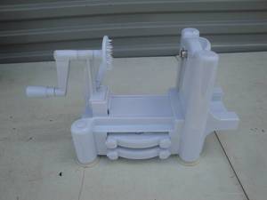 lot 38 image: Vegetable SlicerChopper with 3 Blades