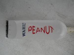 lot 104 image: Wahl Peanut Mini Trimmer, No Attachments (Works)