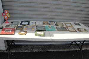 lot 109 image: Mixed Lot of Frames, Mixed Styles and Sizes