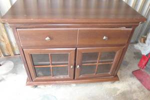 lot 3 image: Credenza With 2-Doors And 1-Drawer, About 44 x 19 x 36, Note Needs Light Repair