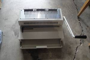 lot 113 image: Spiral Binding Machine, 24 Spirals