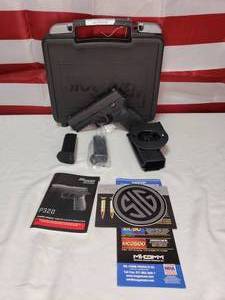 lot 44 image: Sig Sauer P320 Compact 9mm Pistol w 2 Magazine, Holster & Case