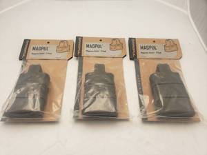 lot 376 image: MAGPUL 3 Pack of Original Magpuls   5.56   Olive Drab Green - QUANTITY 3 - BID IS TIMES THE QUANTITY